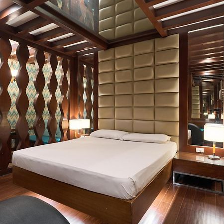 Hotel Victoria Court Malabon Valenzuela Exteriér fotografie